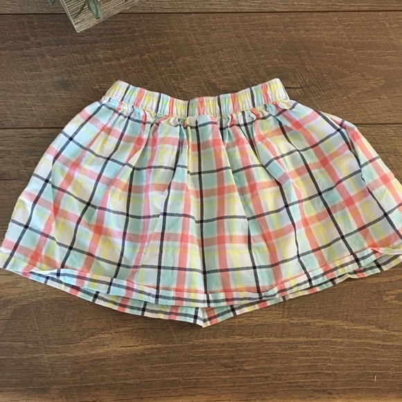 Gymboree 5T Light Weight Plaid Skirt - Picture 5 of 5